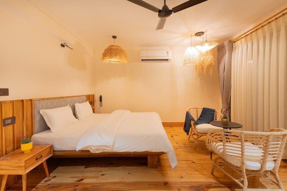Superior Double or Twin Room, Balcony, Mountain View photo 2