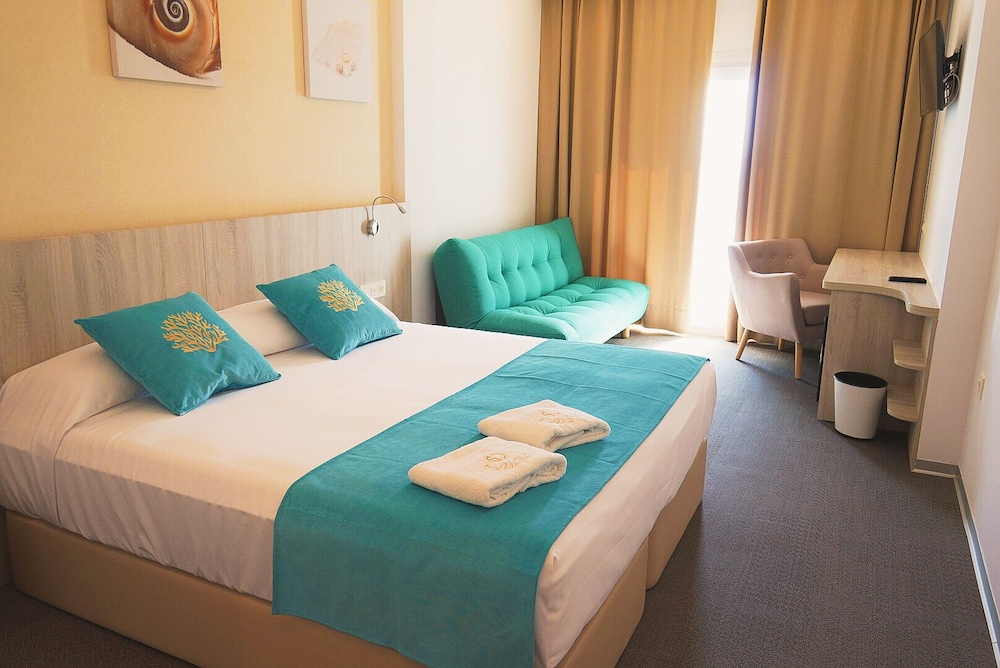 Suite, Sea View