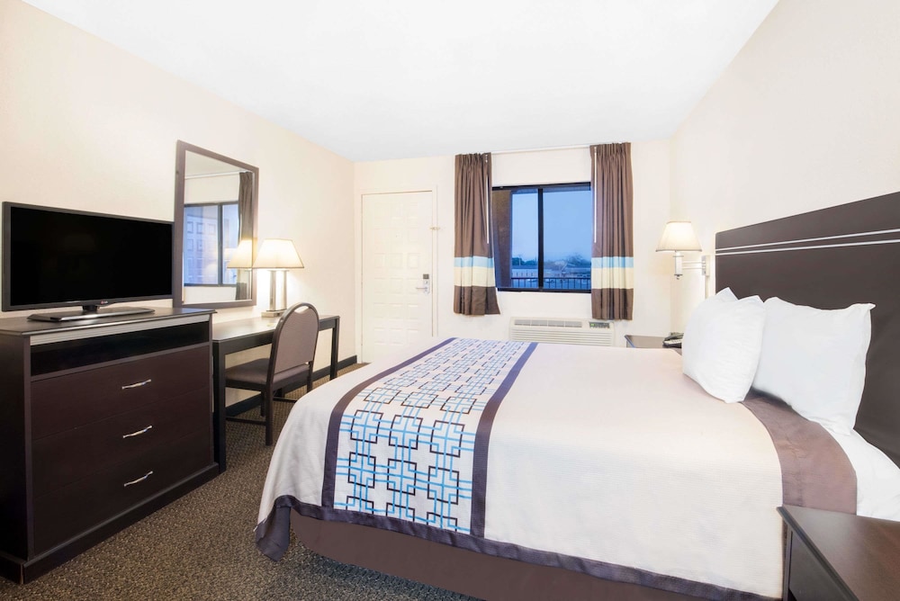 Room, 1 Queen Bed, Non Smoking photo 1