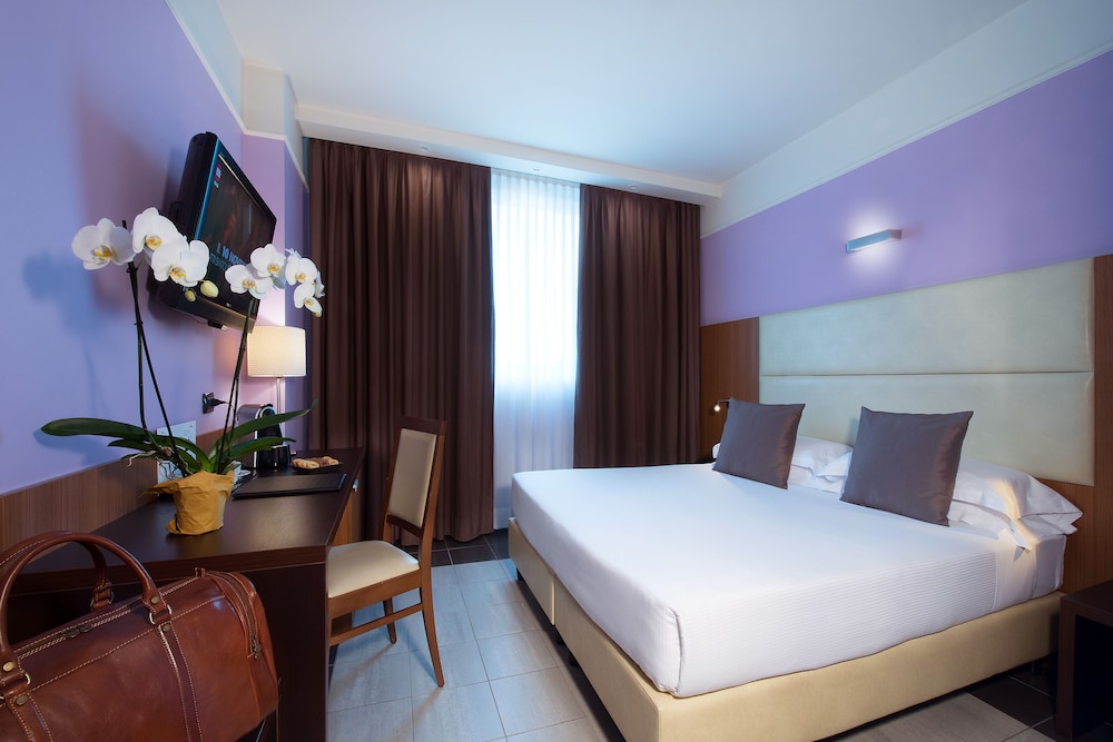 Classic Double or Twin Room - Photo 1
