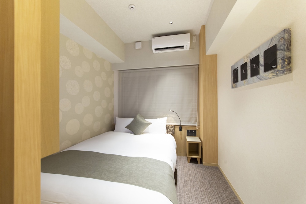 Standard Double Room, Non Smoking - Photo 9