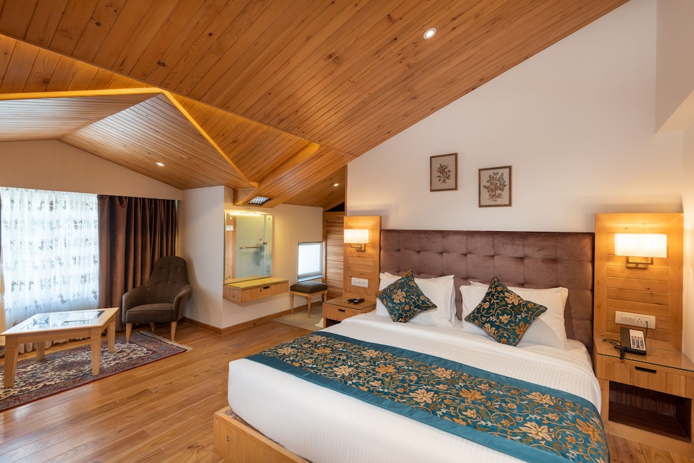 Luxury Deluxe photo 1