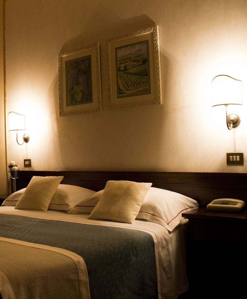 Triple Room - Photo 2