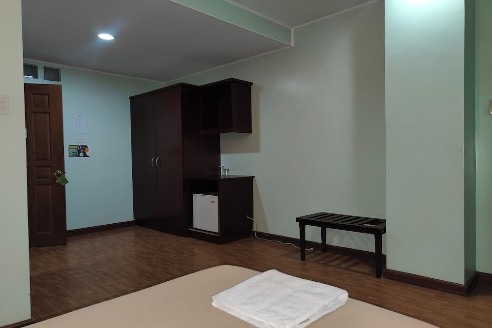 Standard Twin Room photo 2
