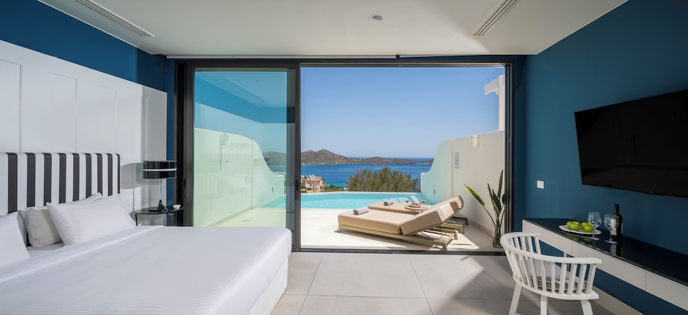 One Bedroom Serenity Suite, Private Pool, Sea View photo 2