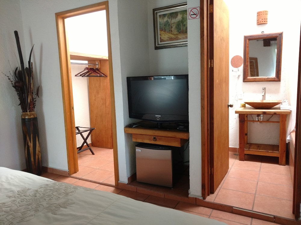 Standard Room, 1 Double Bed photo 3