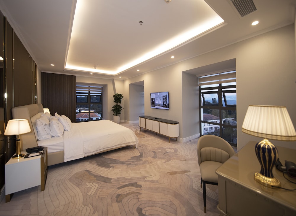 Grand Suite - Photo 2