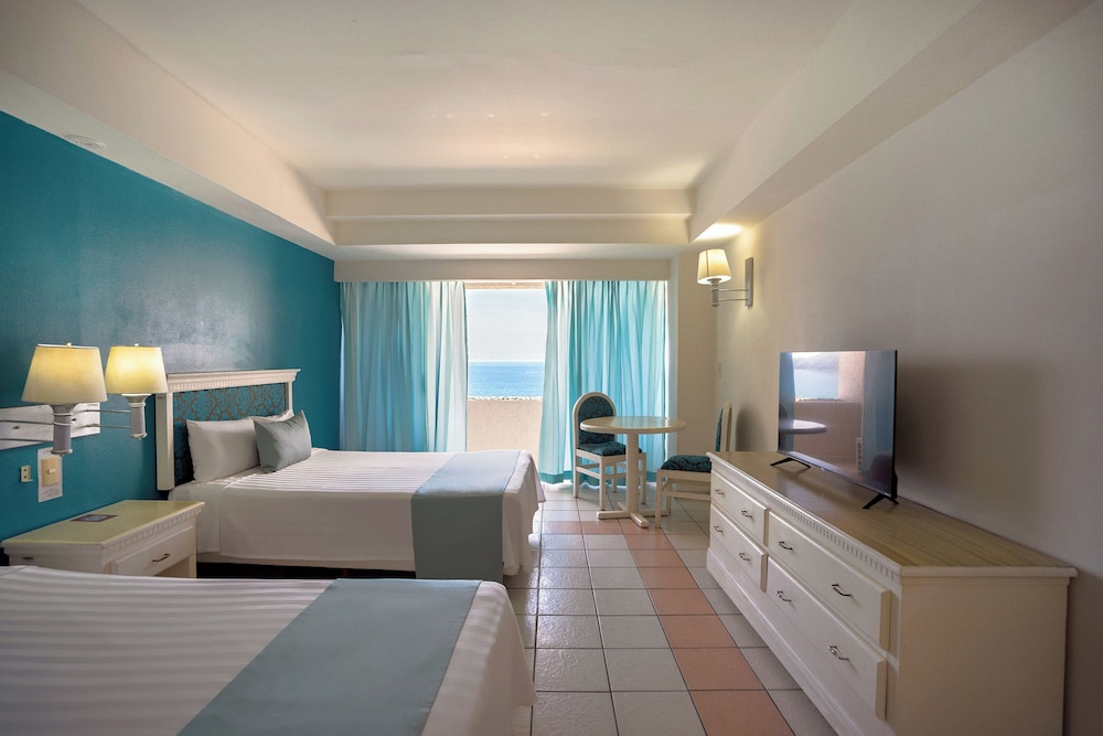 Standard Room, Ocean View - Photo 1