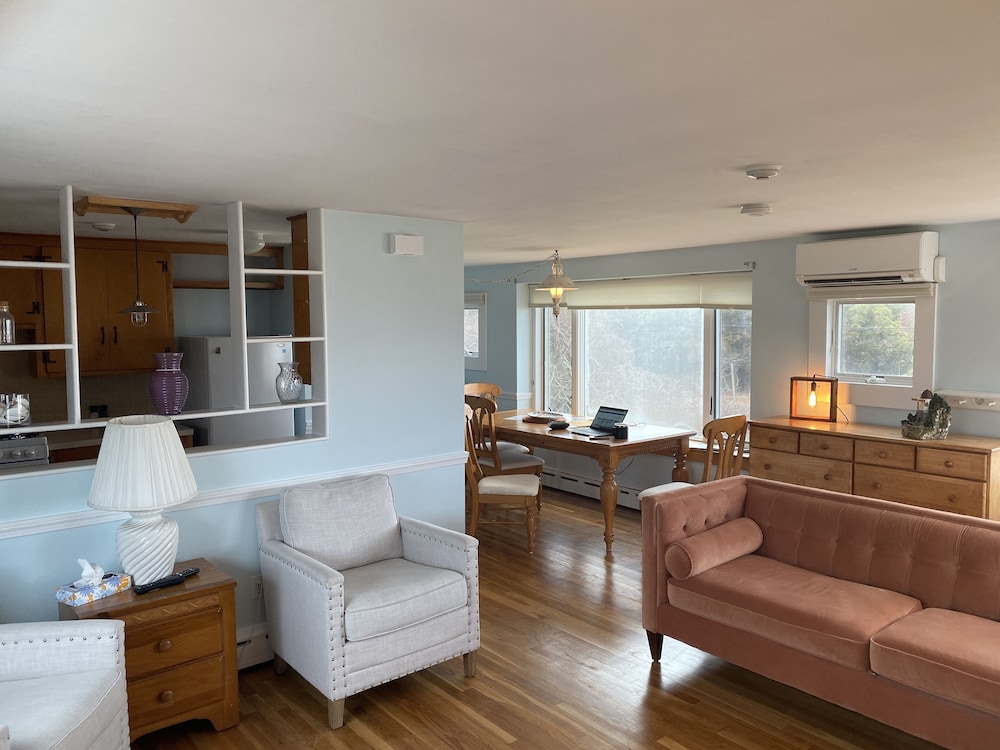 Deluxe Cottage, 2 Bedrooms, Non Smoking, Ocean View (Sunrise Cottage)