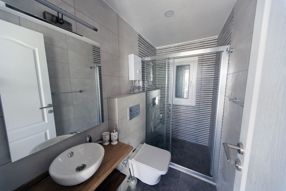 Deluxe Double Room - Photo 8