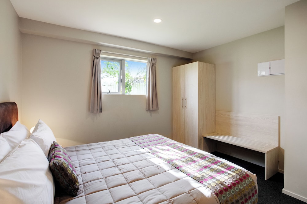 Family 2 Bedroom Unit