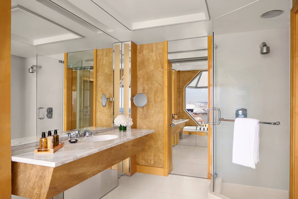 Club Deluxe Room, 2 Twin Beds, Non Smoking, City View, High Floor (Club Deluxe Kallang) Club Deluxe Room, 2 Twin Beds, Non Smoking, City View, High Floor (Club Deluxe Kallang)