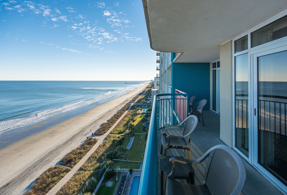 Oceanfront Deluxe Two Bedroom Condo - Photo 7