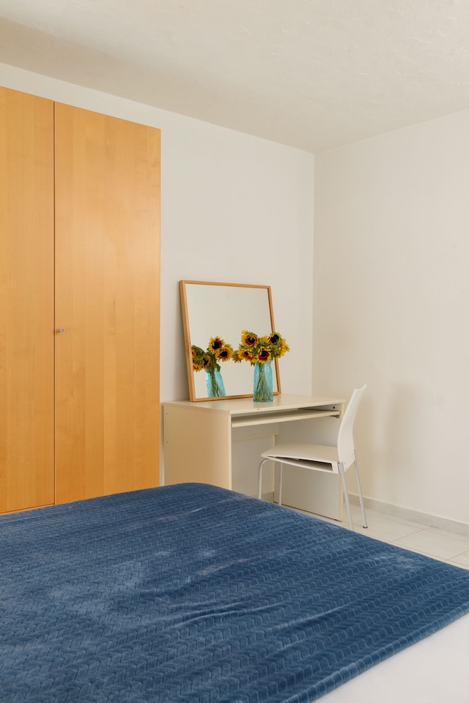 Apartment photo 2