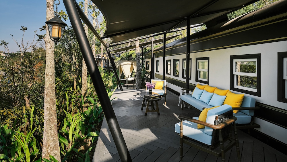 Villa, 2 Bedrooms (Heritage Railcar, Pool) photo 3