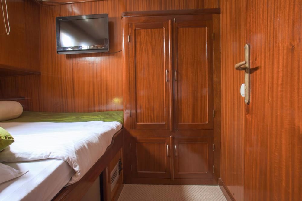 Standard Cabin photo 2