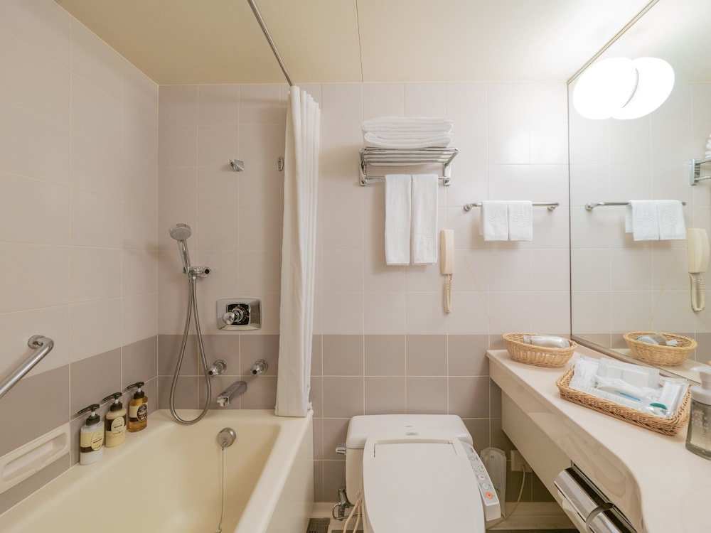 Executive Queen Room - Photo 17