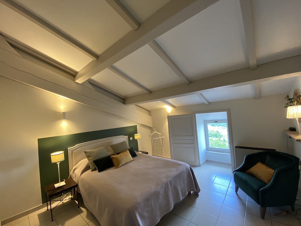 Classic Room - Photo 5