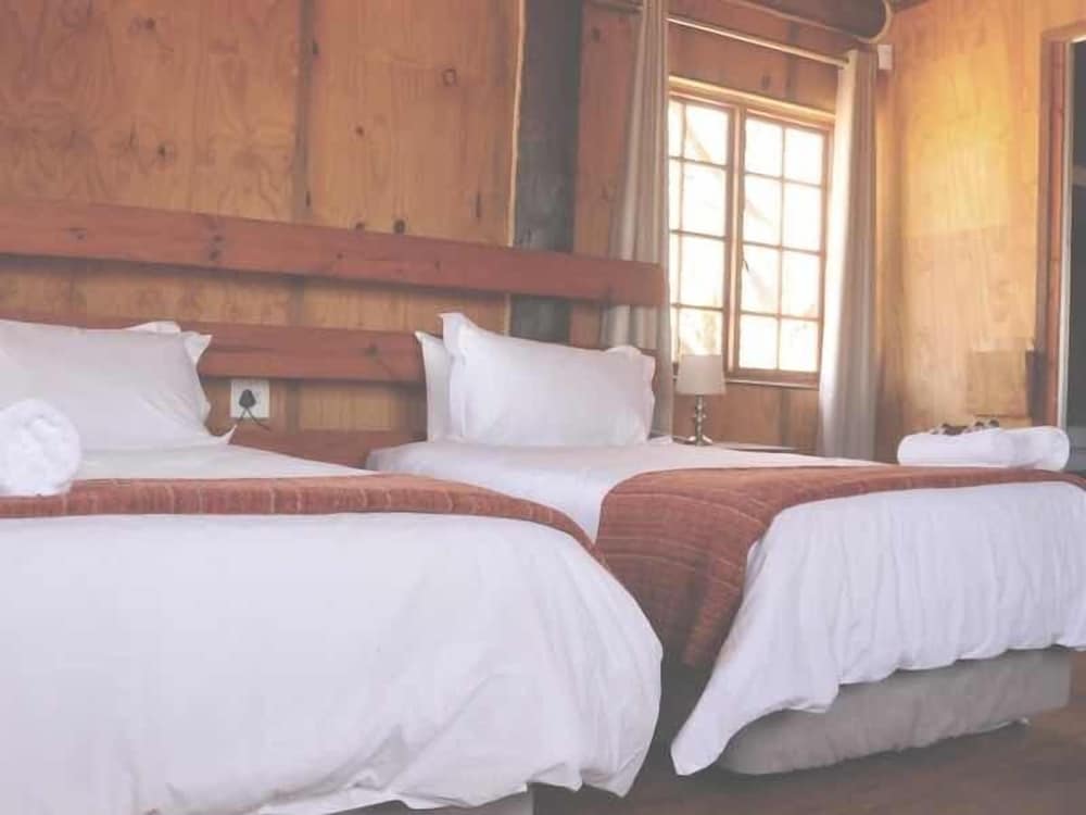 Comfort Chalet, 2 Bedrooms, Mountain View photo 2