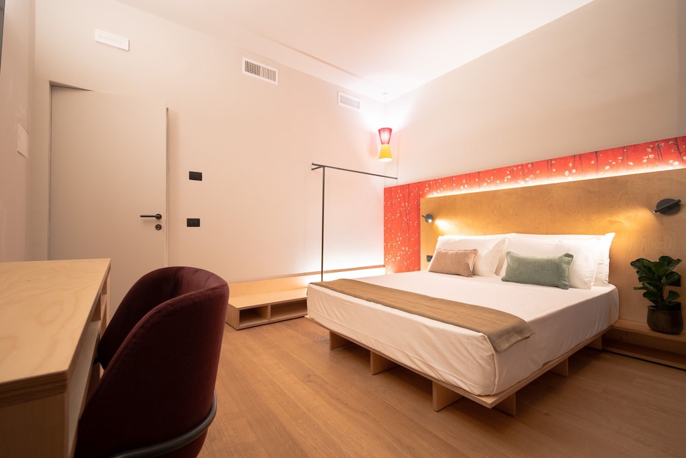 Suite, Canal View photo 1