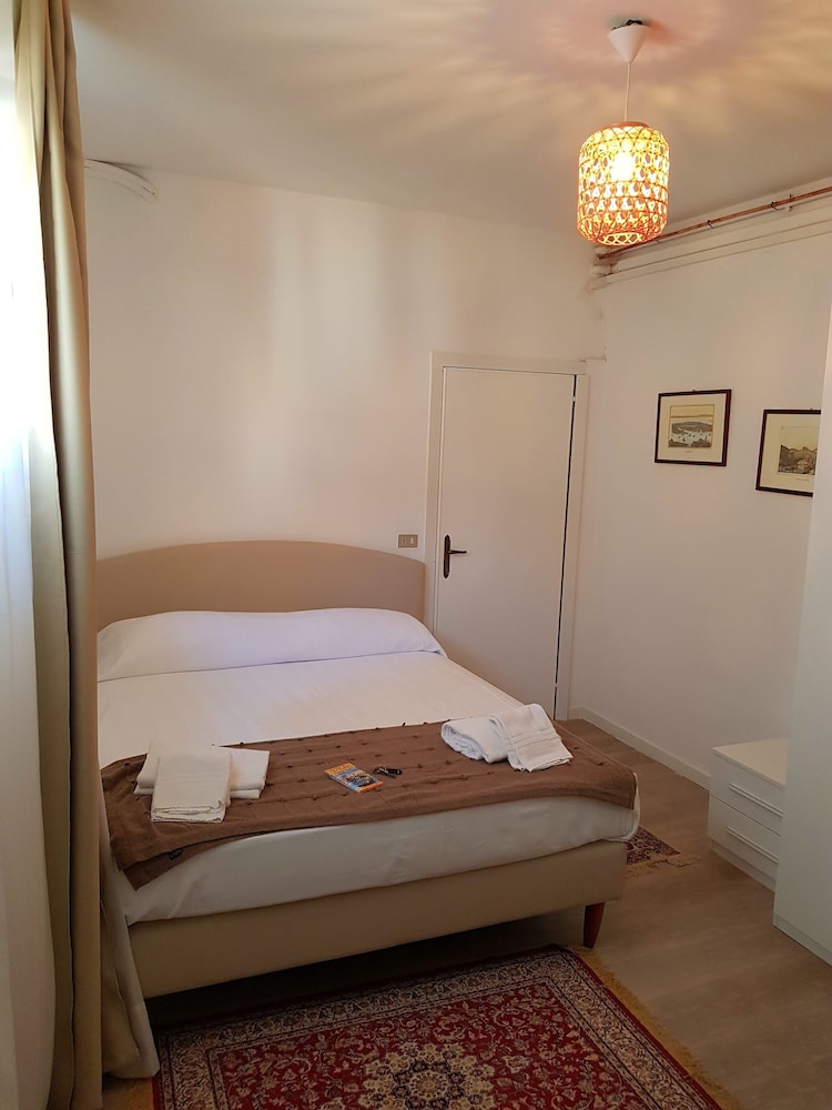 Comfort Double or Twin Room photo 3