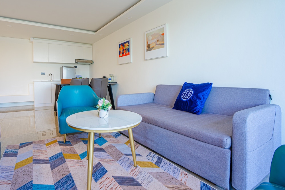 2 Bedroom Grand - Photo 4