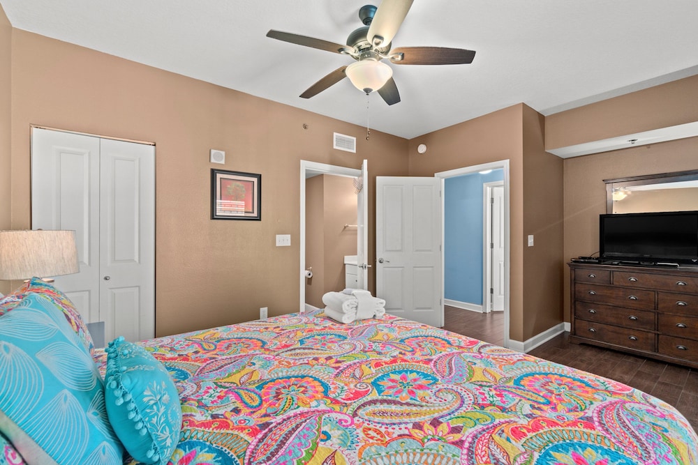 Condo, 2 Bedrooms, Balcony, Ocean View (1421)