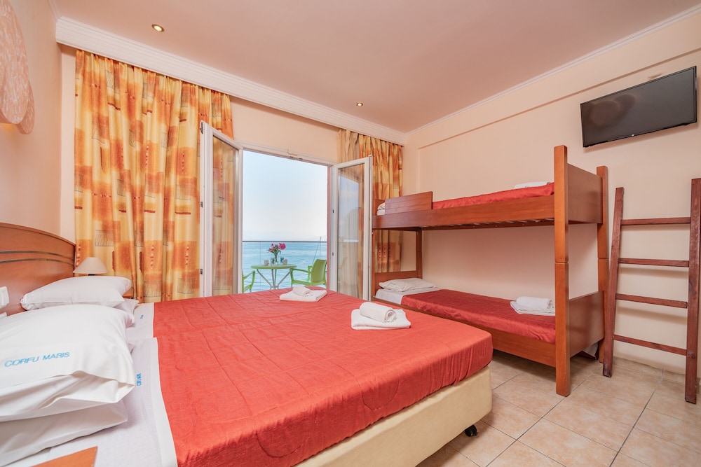 Familien-Vierbettzimmer, Meerblick, direkt am Strand