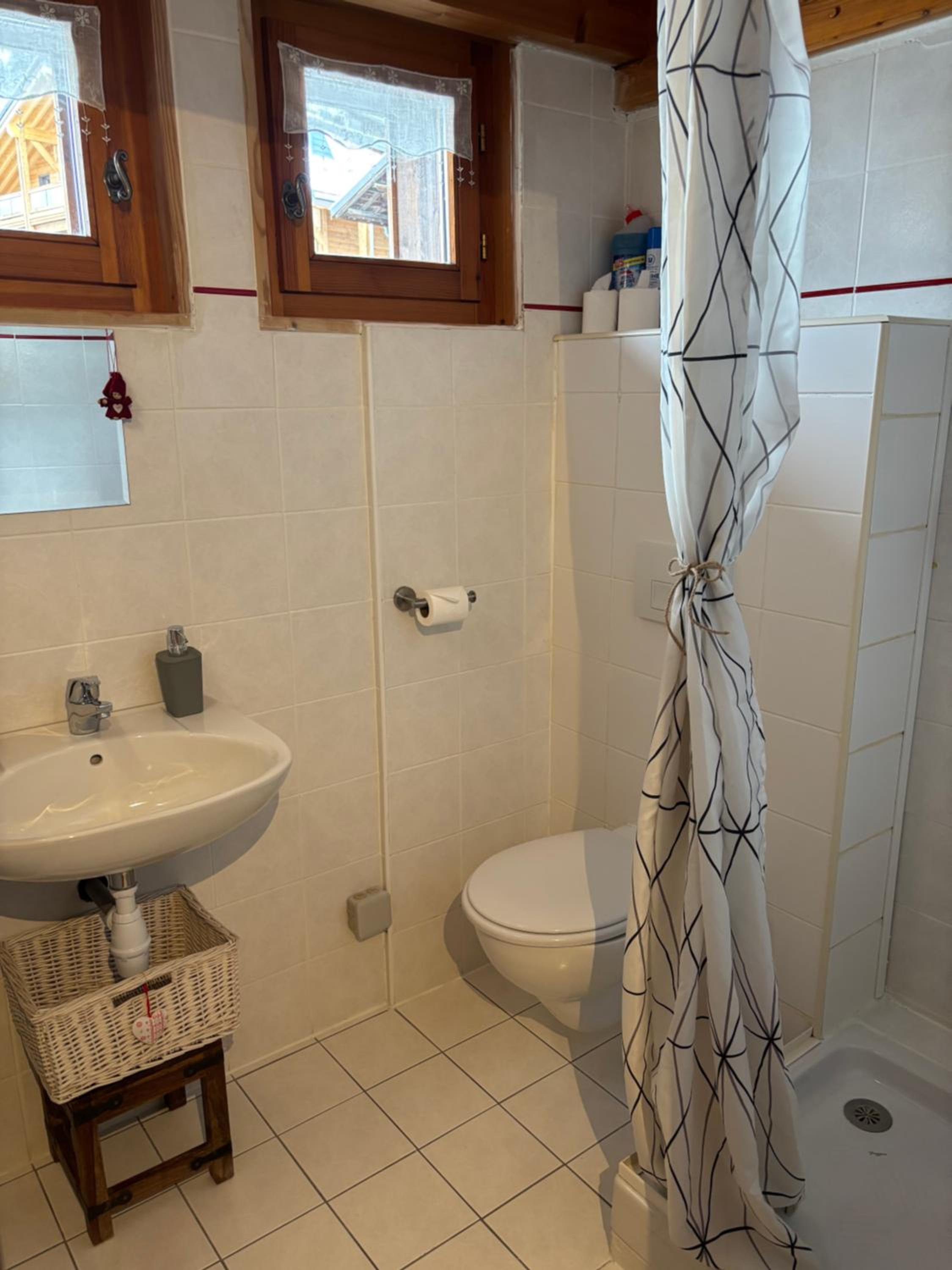 Triple Room with Private Bathroom photo 3