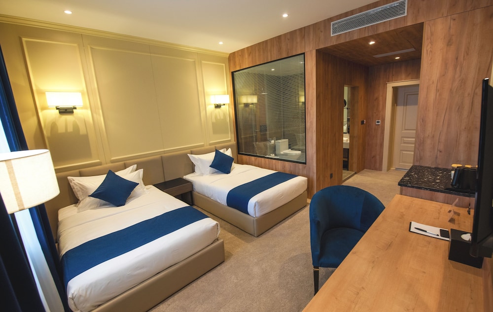 Superior Room, Multiple Beds photo 1