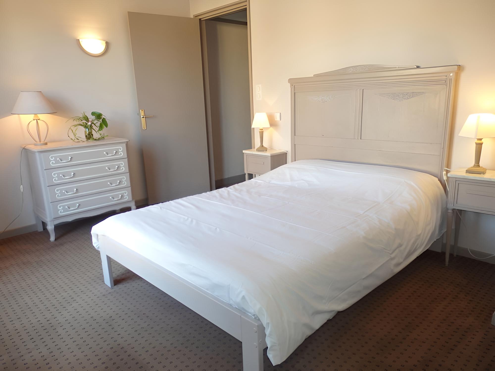 Standard Double Room photo 2