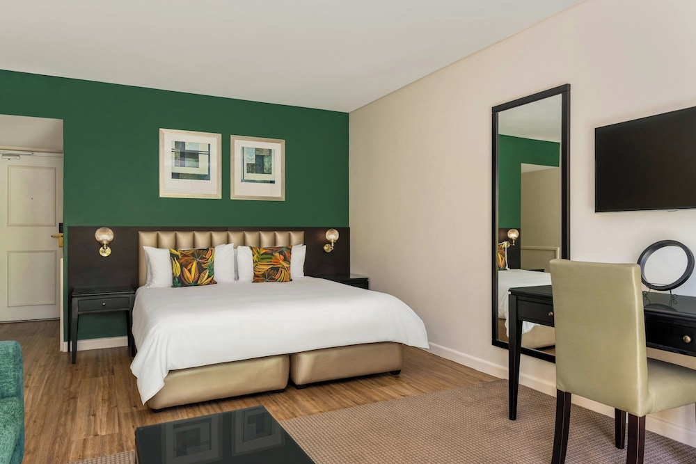 Classic Room, 1 King Bed - Photo 5