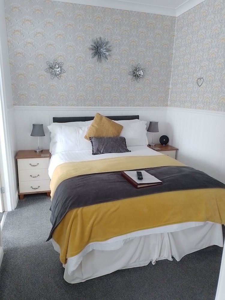Deluxe Double Room (Second Floor) photo 2