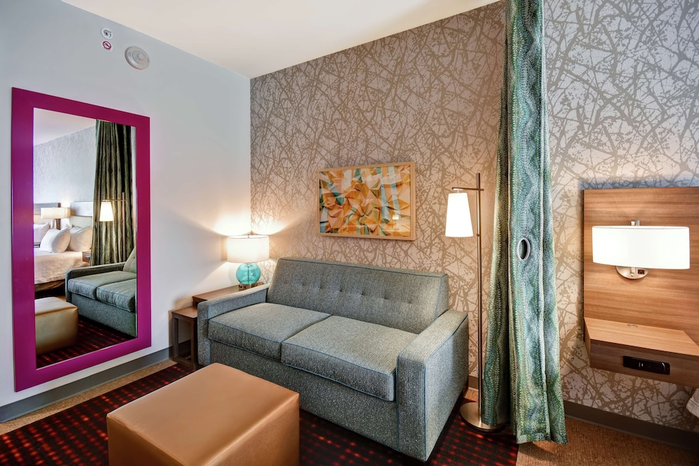 Studio, 2 Queen Beds, Accessible (Roll-in Shower) photo 1
