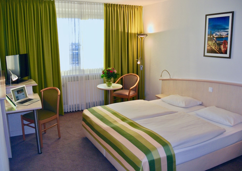 Double Or Twin Room - Photo 2