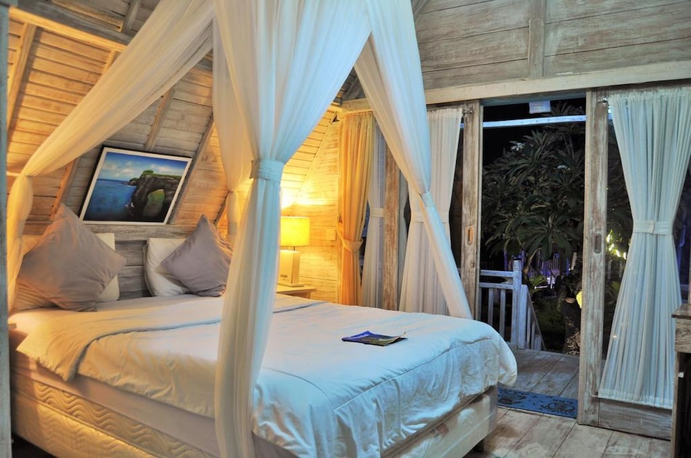 Deluxe Bungalow - Photo 3