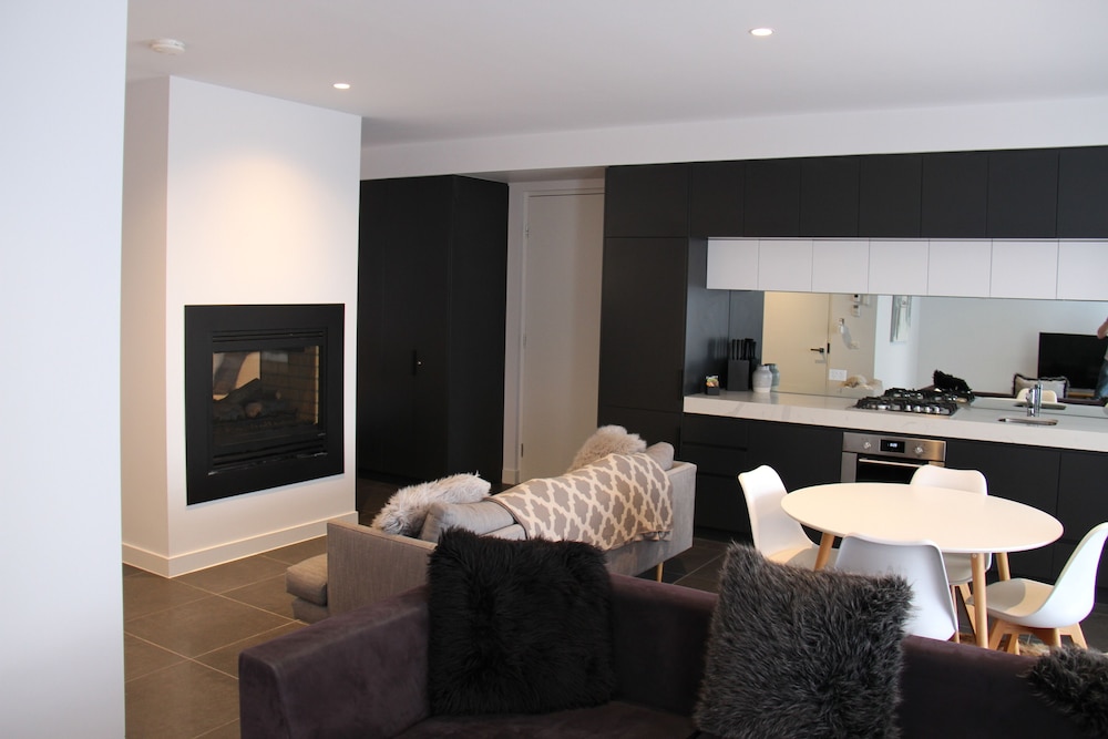 Escape Two Bedroom Suite - Photo 1