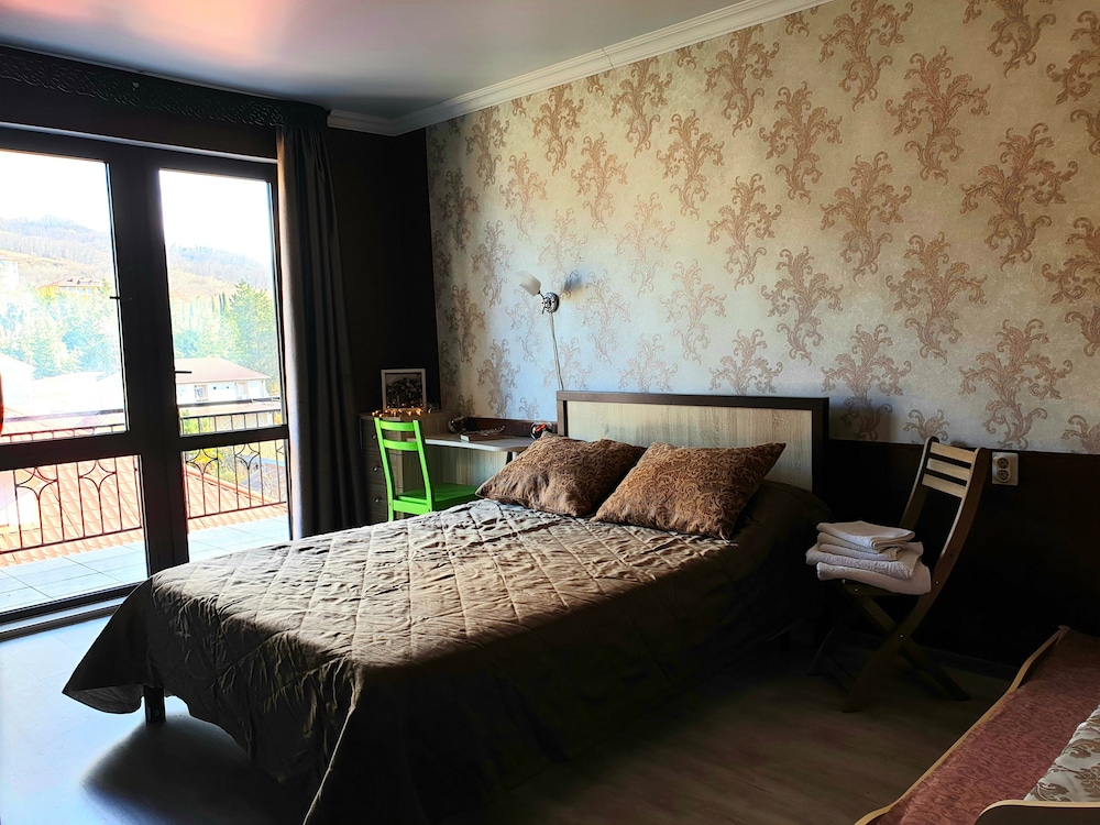 Quadruple Room, Mountain View photo 1