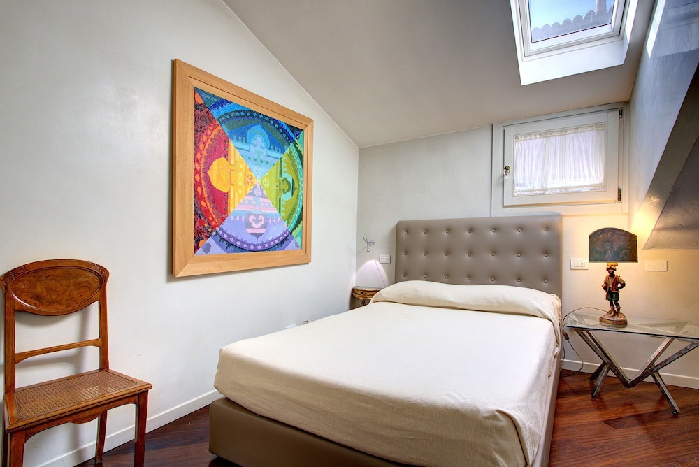 Apartment, Canal View photo 1