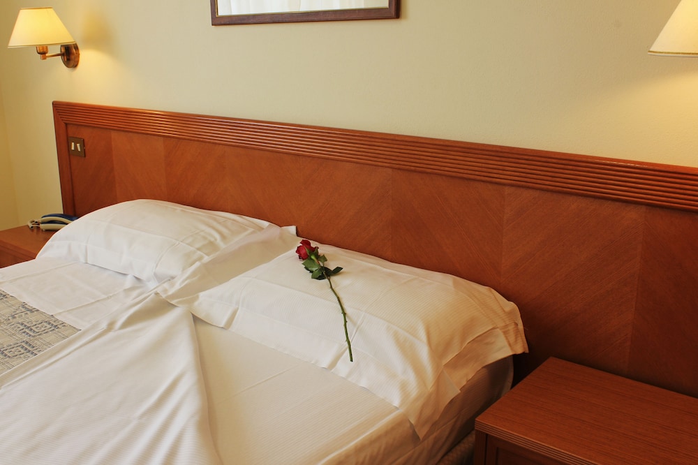 Double or Twin Room photo 2