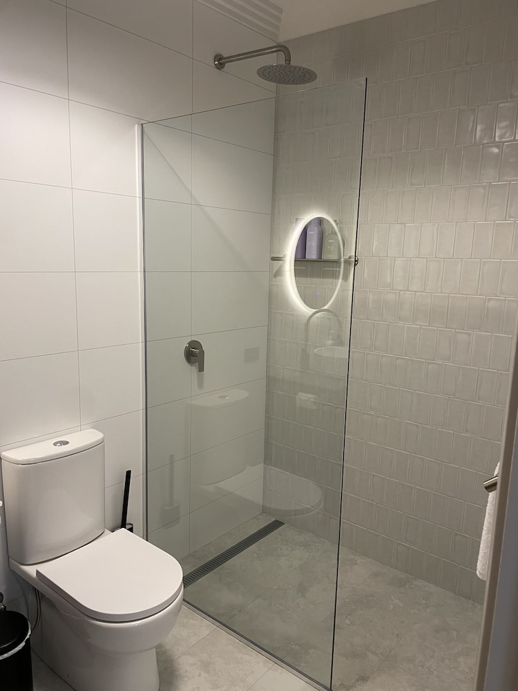Premium Single Room photo 3