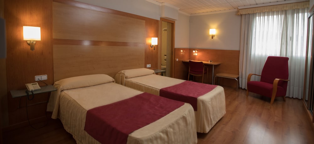 Double Room - Photo 3