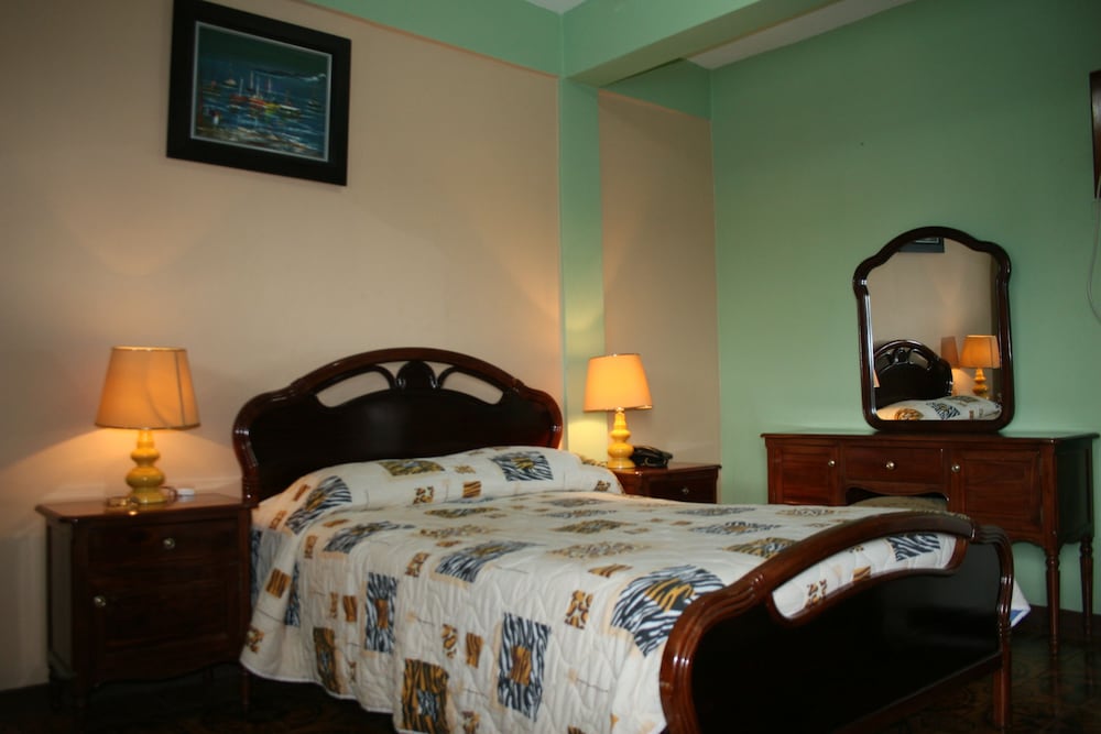 Standard Twin Room photo 2
