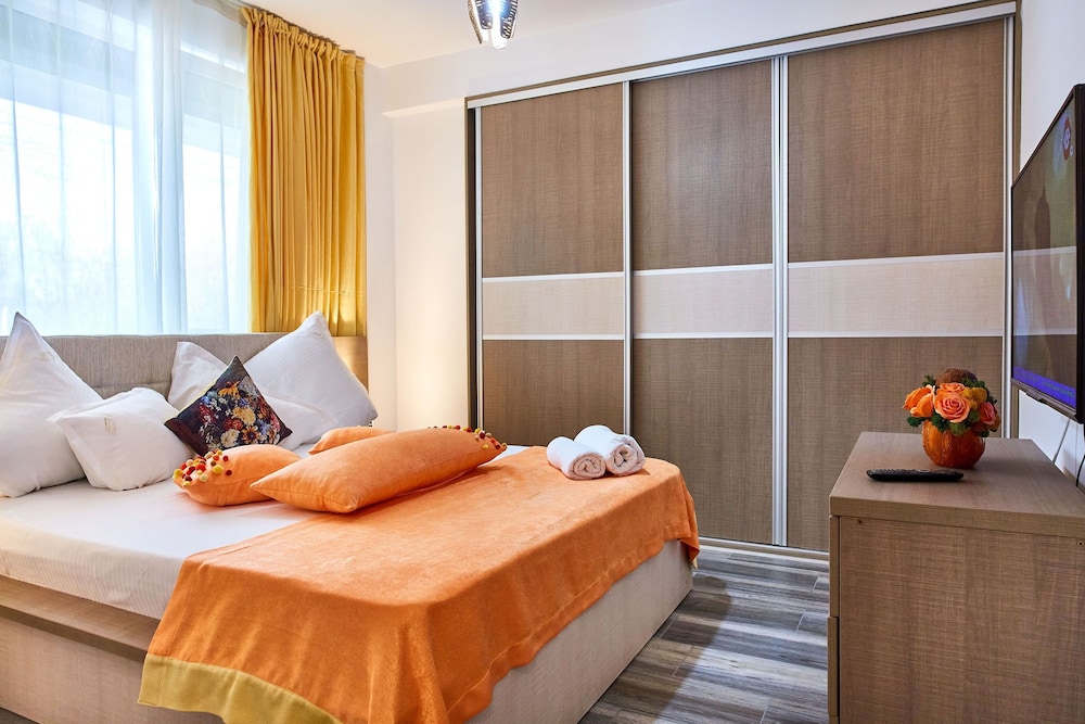 Luxury Apartment photo 1