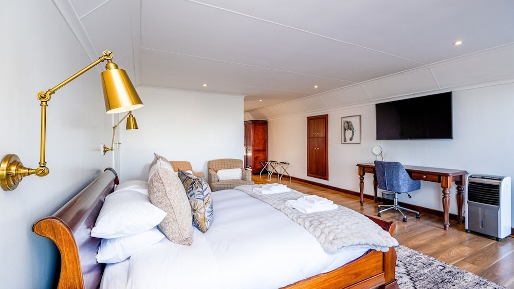 De-Luxe Suite - Photo 1