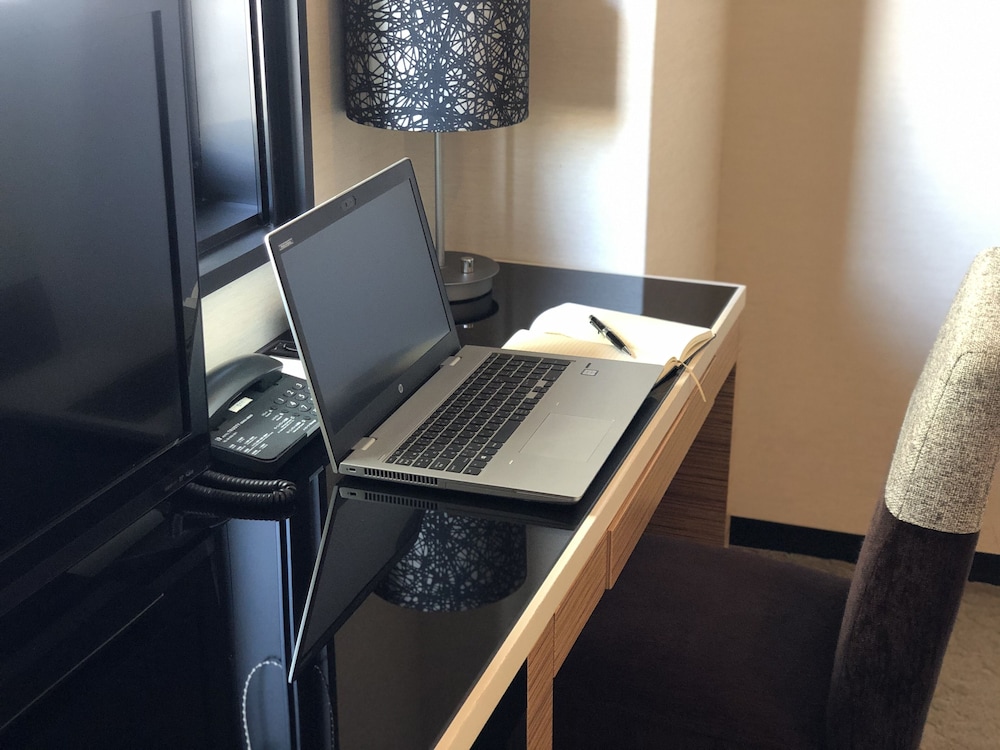 Executive Double Room, 1 King Bed, Non Smoking (No meal and bed for child [0-11 y/o]) thumbnail 6
