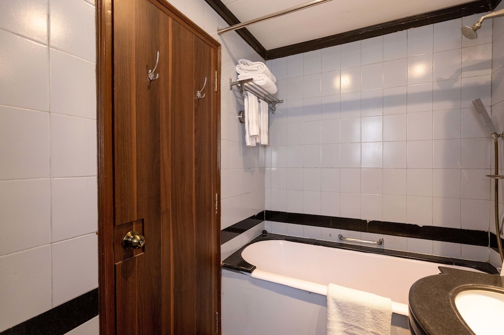 Family Suite - Photo 8