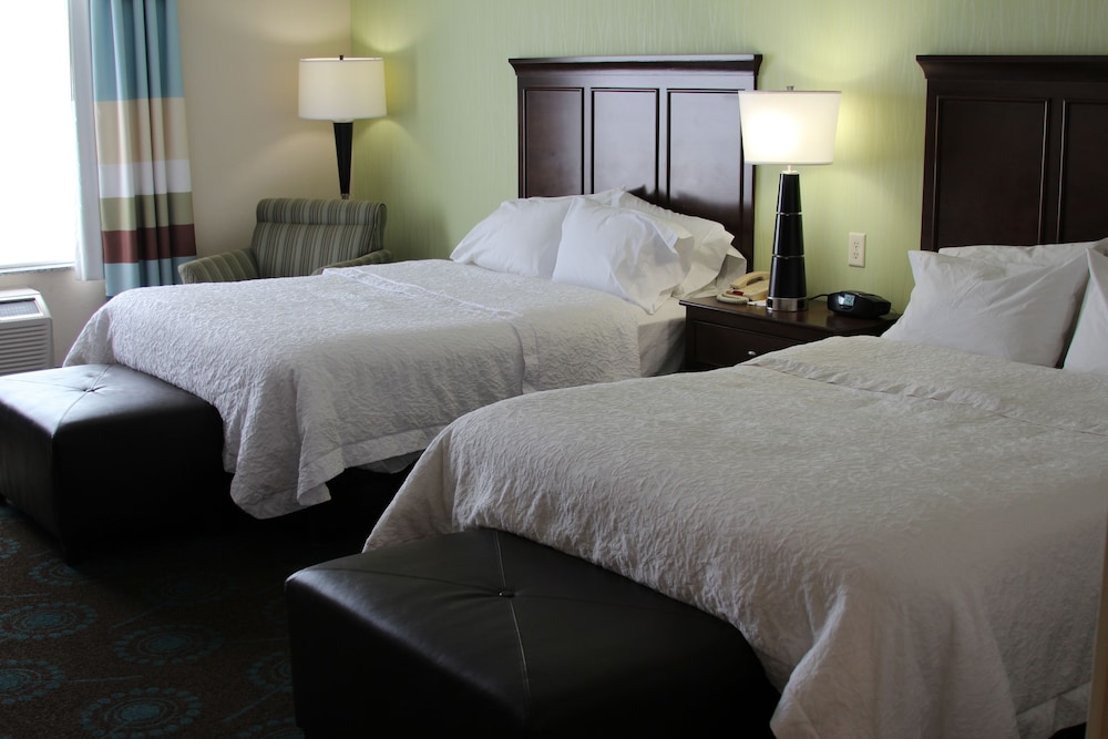 Suite, 2 Queen Beds, Non Smoking photo 2