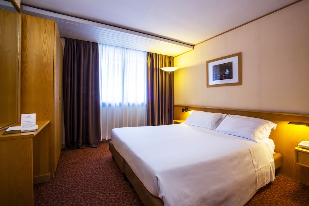 Superior Double or Twin Room - Photo 1