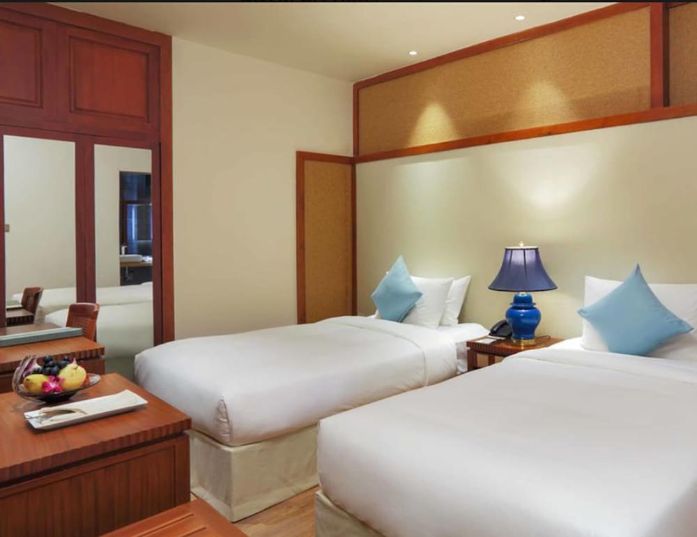 Premium Twin Room photo 2